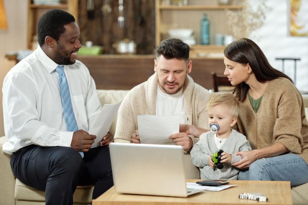 Private family consultation with Educare