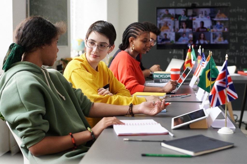 International learning and governess education support
